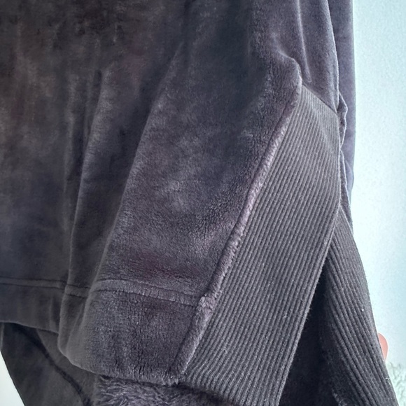 Athleta Black Sweatshirt Funnel Neck, SUPER cozy, Small - Picture 7 of 7